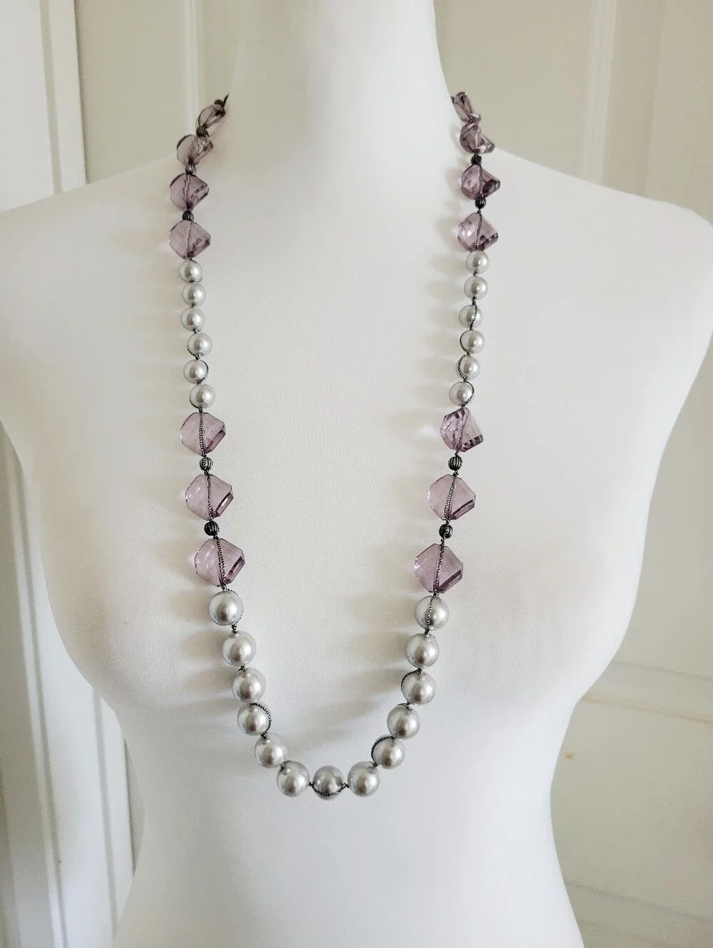 LOFT | Long Elegant Silver Tone Lavender Crystal & Faux Pearl Necklace - Picture 4 of 9
